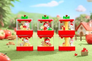Hello Kitty Apple Town Series Mini Box Pro+